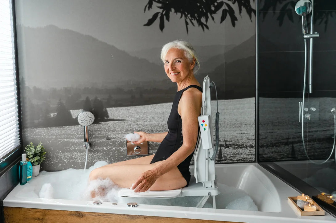 Badewannenlift Bellavita NOVA mit Bezug Classic - Drive Medical