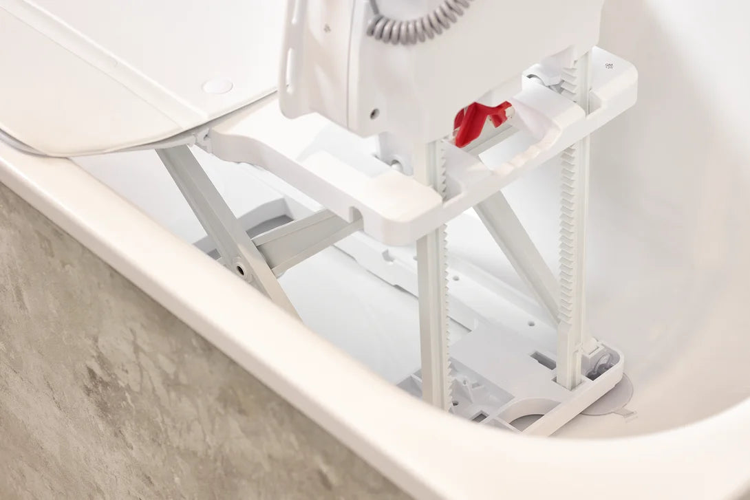 Badewannenlift Bellavita NOVA mit Bezug Classic - Drive Medical