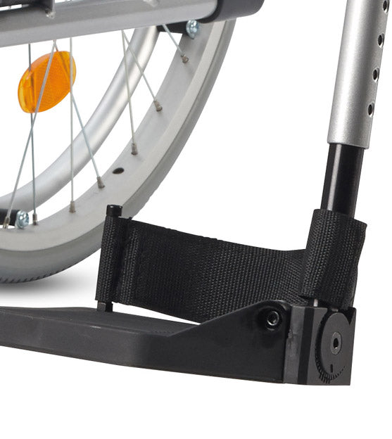 Leichtgewichtrollstuhl Pyro Light, mit Trommelbremse