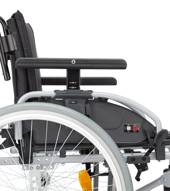 Leichtgewichtrollstuhl Pyro Light Optima XL