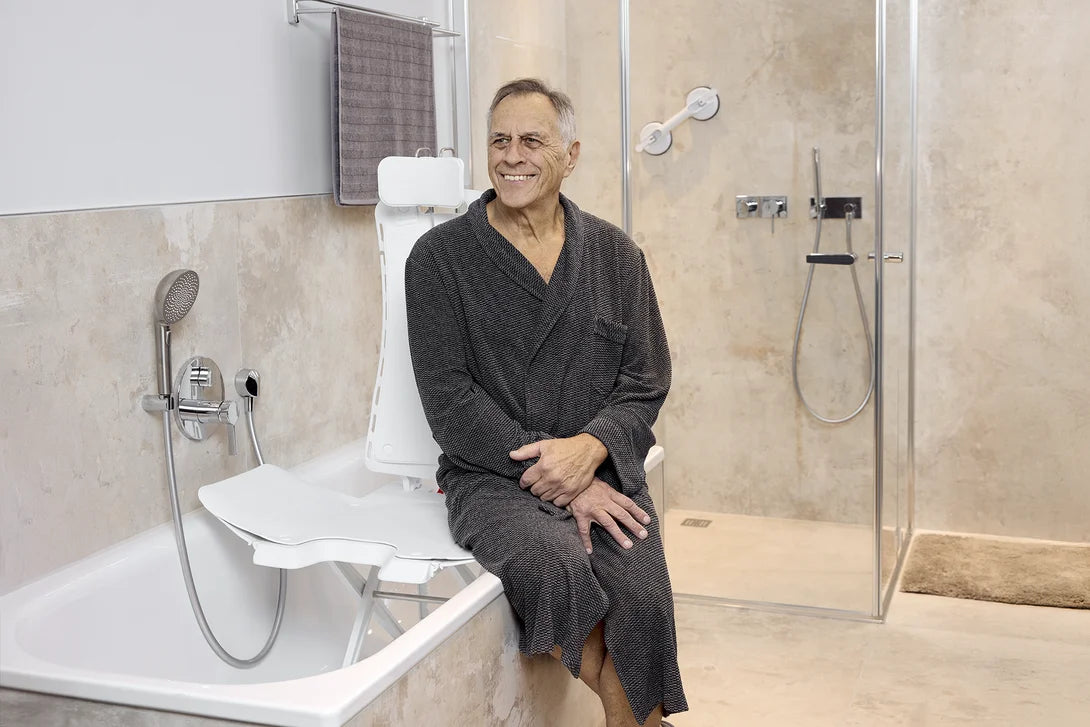 Badewannenlift Bellavita NOVA mit Bezug Classic - Drive Medical