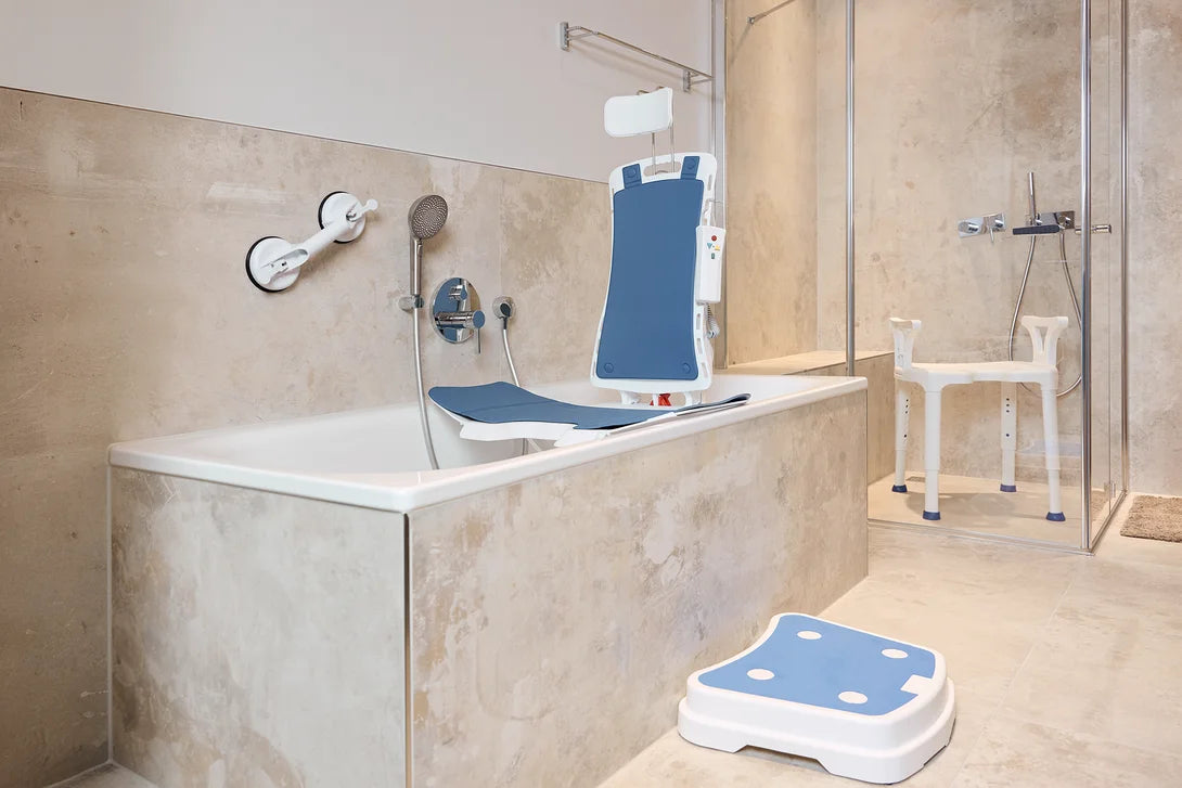 Badewannenlift Bellavita NOVA mit Bezug Classic - Drive Medical