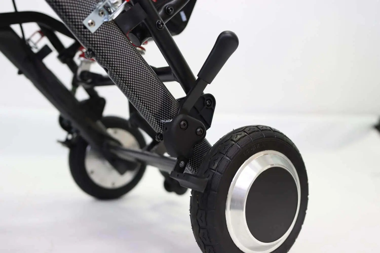 AT52325 – Carbon Elektrorollstuhl